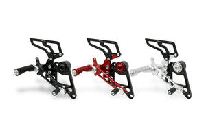 Pedane regolabili Ducati Hypermotard 796 1100 CNC Racing