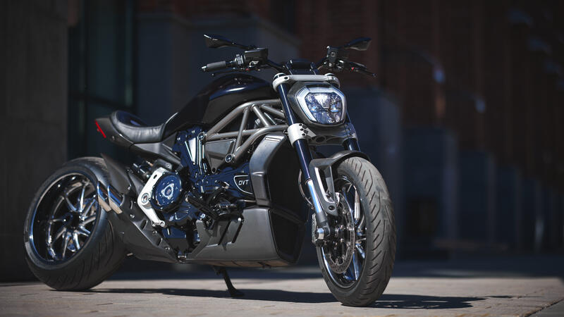 Clear cover oil bath clutch Ducati - Bicolor Edition