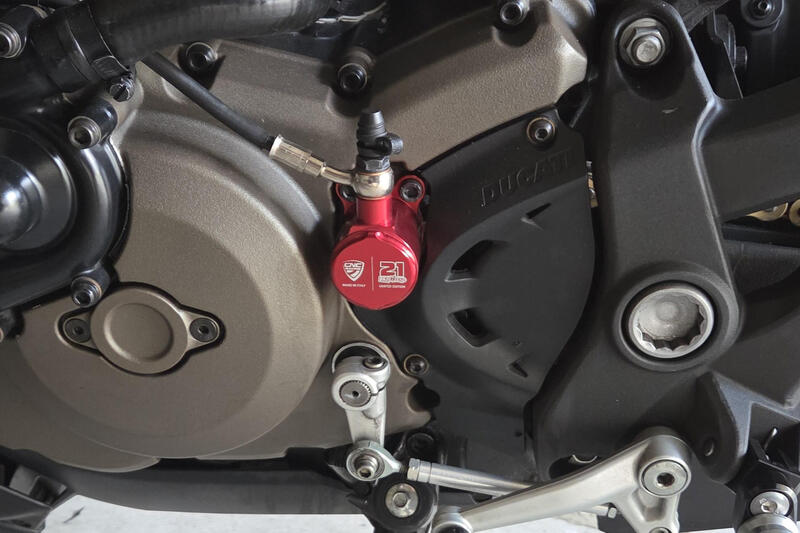 Clutch slave cylinder for Ducati - diameter 30 mm (&Oslash;30 mm) - Troy Bayliss Limited Edition