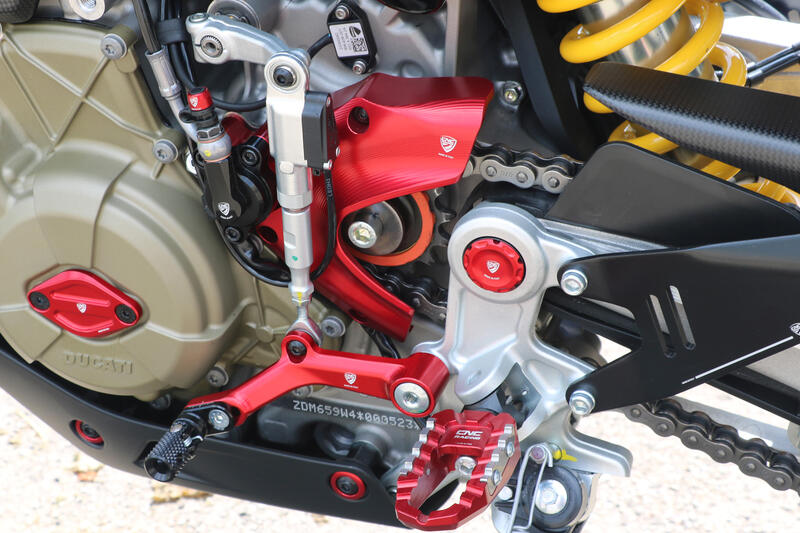 Cover pignone in alluminio per Ducati Hypermotard 698 Mono
