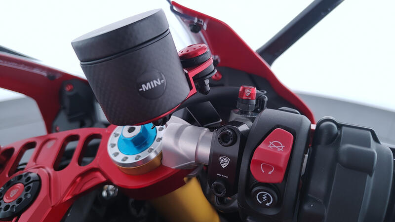 Fluid reservoir front brake 25 ml - carbon
