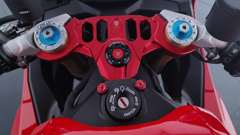Triple clamps for Ducati Panigale V2 MY2025 - Top Yoke