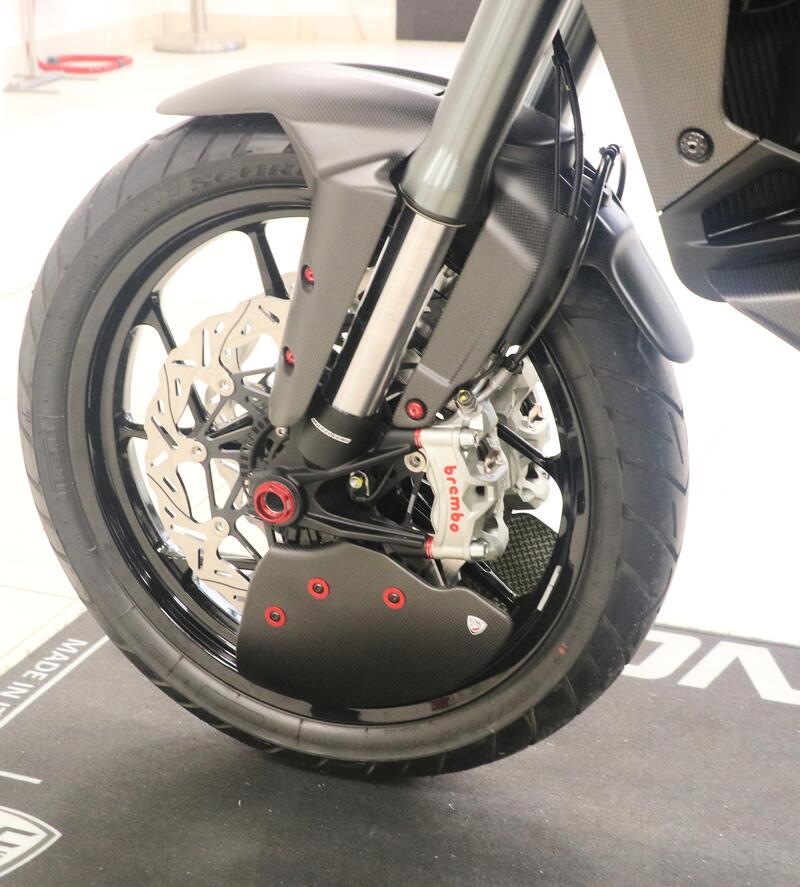 GP Ducts EVO &ndash; Matte Carbon Brake Cooling System &ndash; Ducati Multistrada V4 MY2025