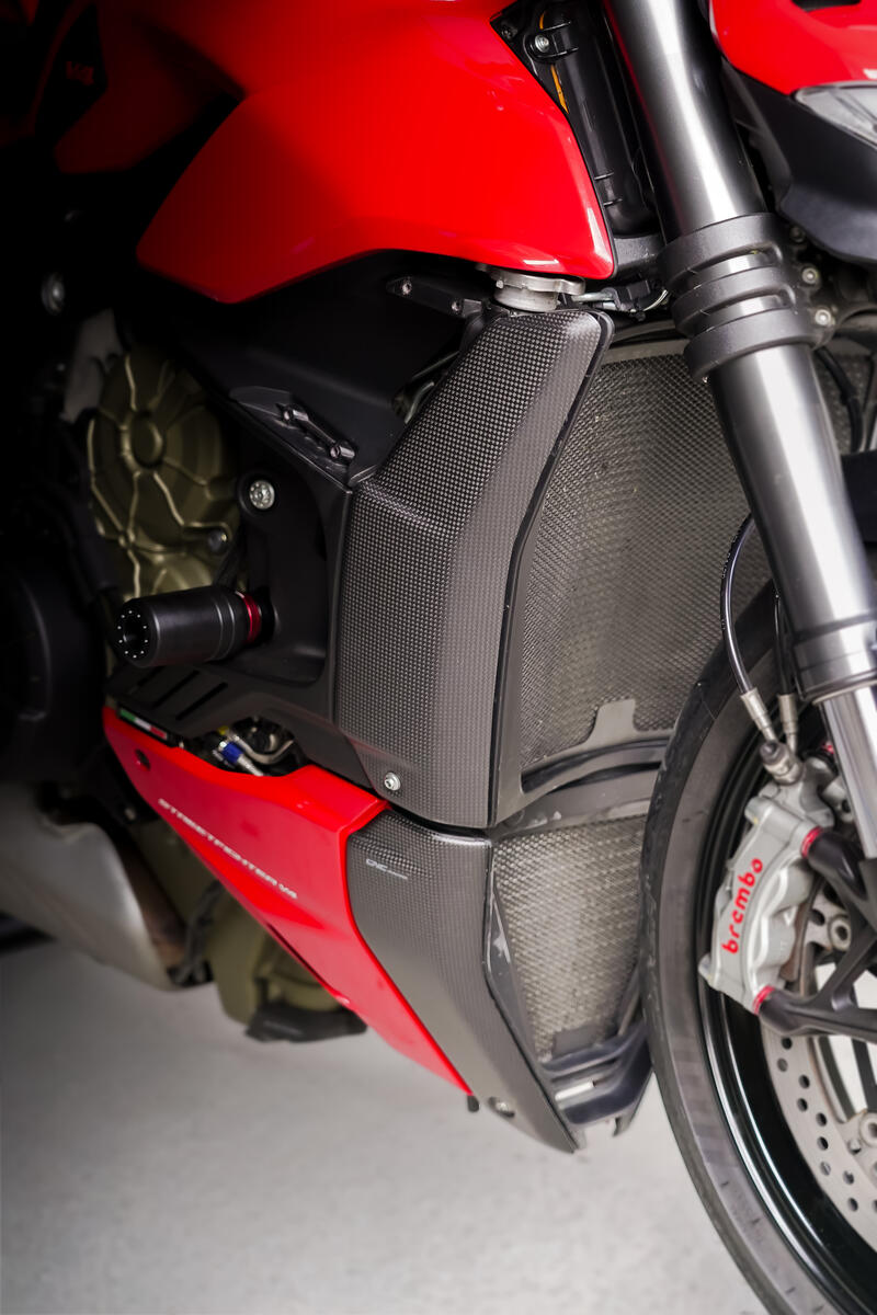 Radiator side covers Ducati Streetfighter V4 - carbon