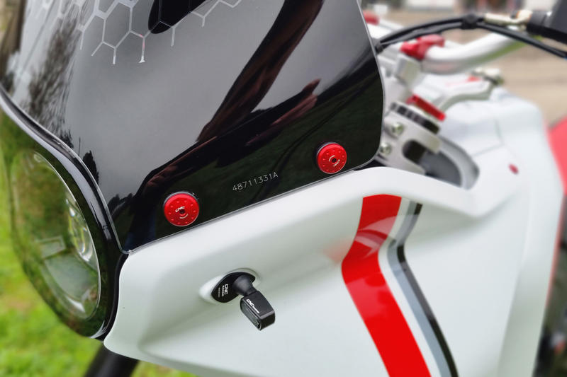 Screen screws Ducati DesertX