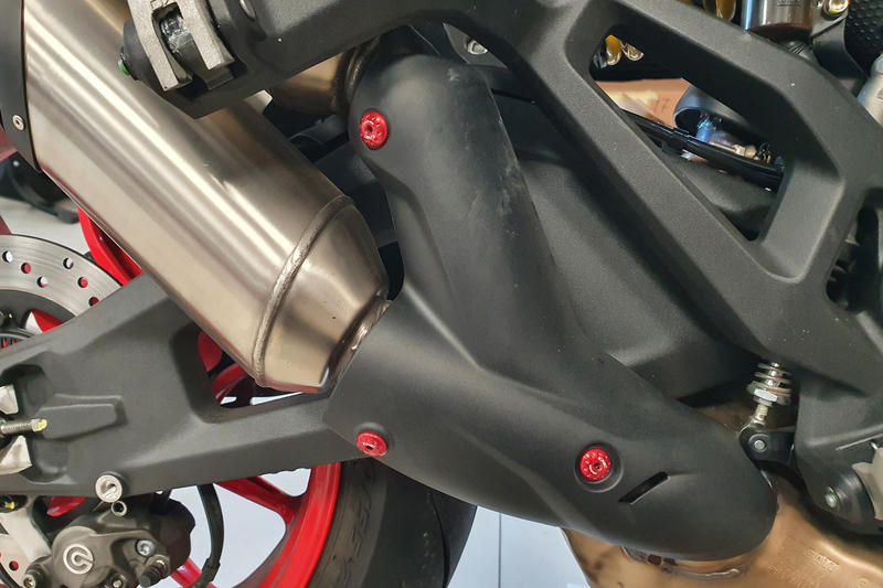 Screws kit exhaust silencer heat guard Ducati