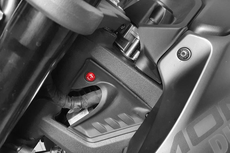 Screw kit steering head cover Ducati Monster 937