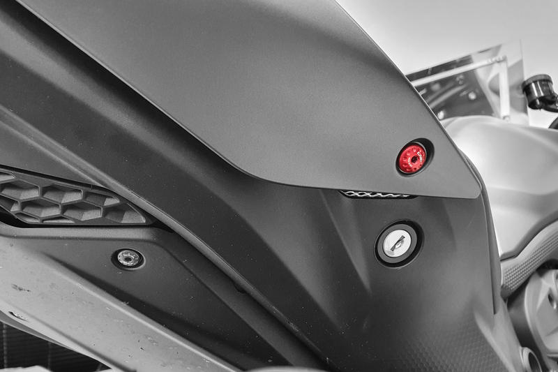 Kit Viti fianchetti codino Ducati Monster 937