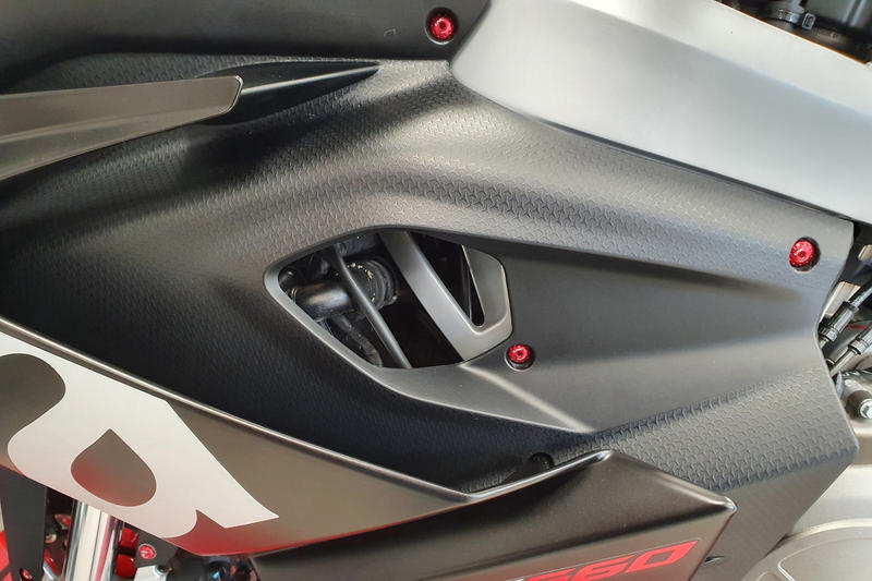 Screw kit - side fairing Aprilia RS660