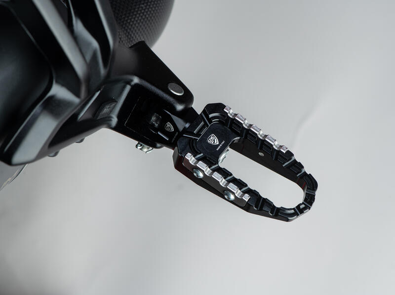 Footpegs kit TOURING - passenger