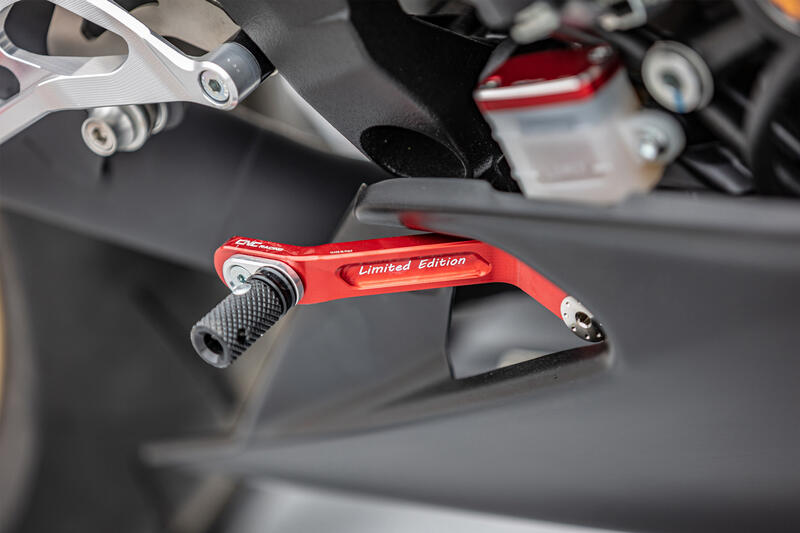 Adjustable rear sets MV Agusta - limited edition