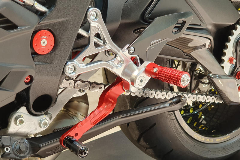 Adjustable rear sets MV Agusta