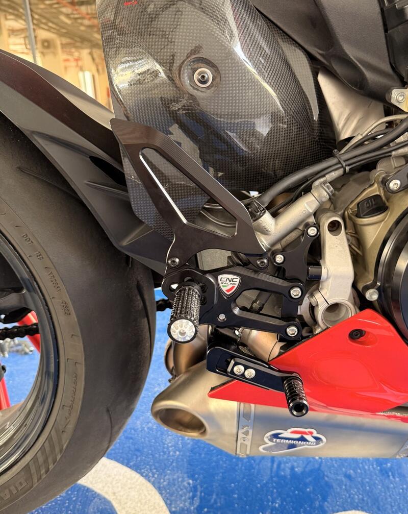 Adjustable rear sets RPS "Easy" Ducati SBK Panigale series road and reverse shifting