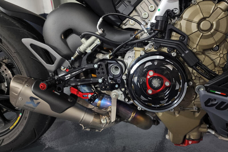 Adjustable rearsets Ducati Streetfighter V4 Carbon