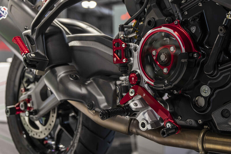 Footpegs kit TOURING passenger - adapters