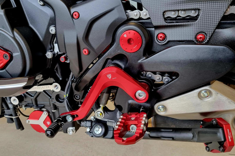 Gear/Rear brake levers kit Ducati Diavel V4 - SLIDE