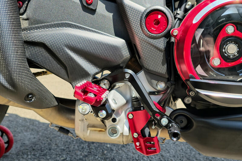 Rear brake lever Ducati Multistrada V4 / V4 S / V4 Pikes Peak - SLIDE