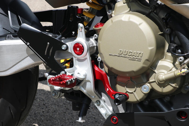 Kit paratacchi pedane Ducati Hypermotard 698 Mono