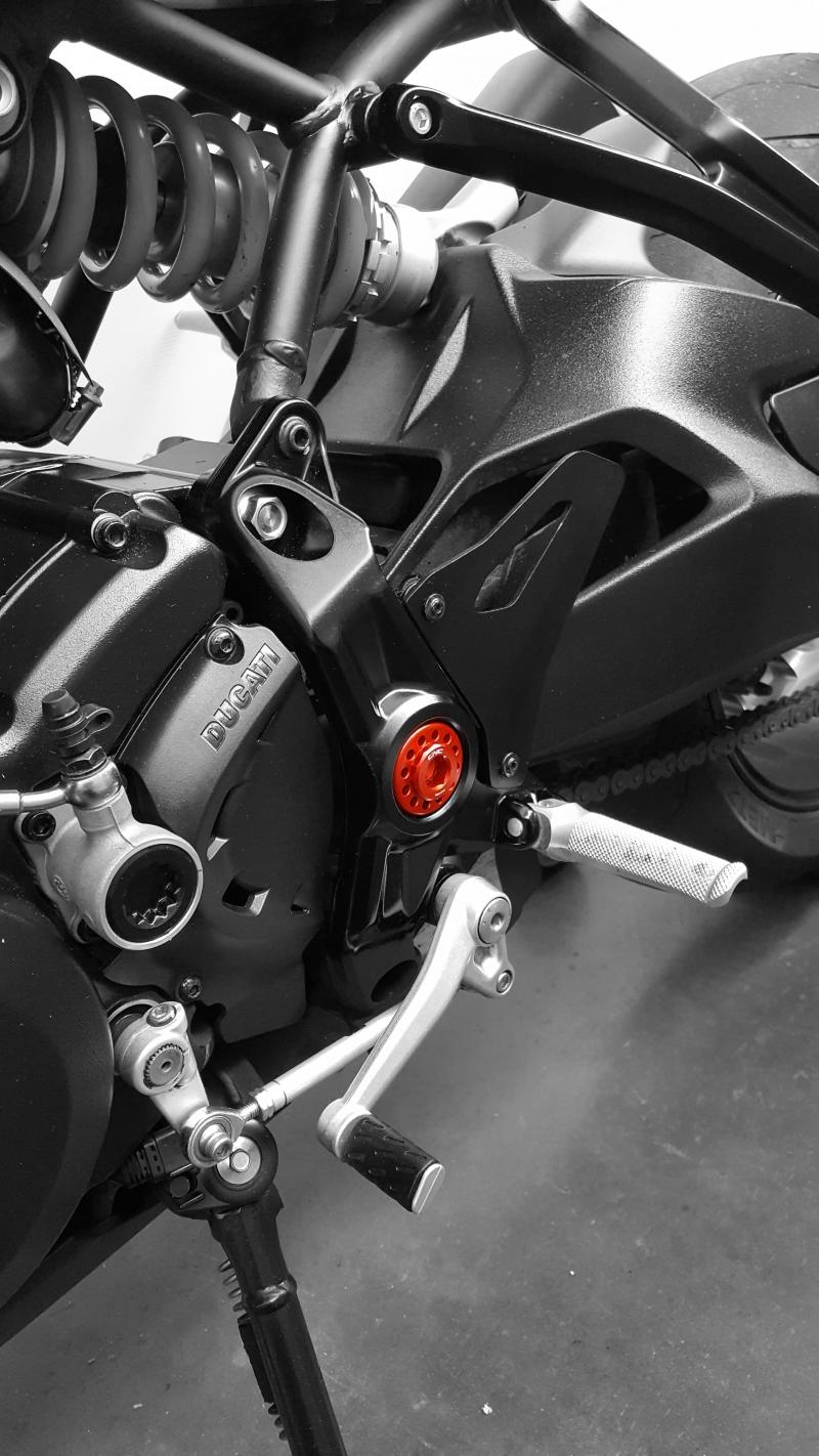 Kit viti centrali pedane originali Ducati