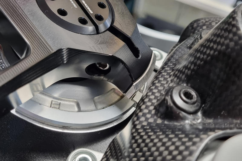 Triple clamps Ducati - Extension for steering lock