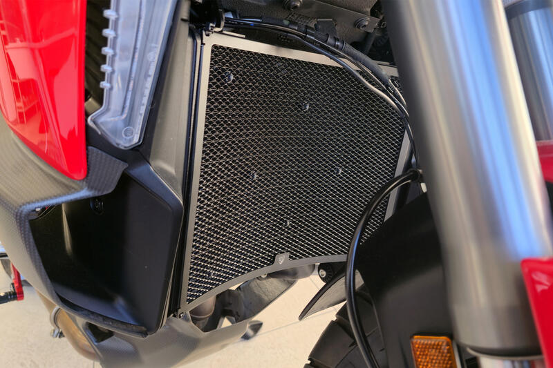 Radiator guard Ducati Multistrada V2 MY2025 - Panigale V2 MY2025