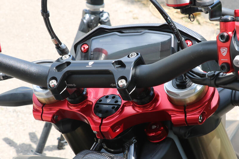 U-bolt lower kit Ducati Hypermotard 698 Mono