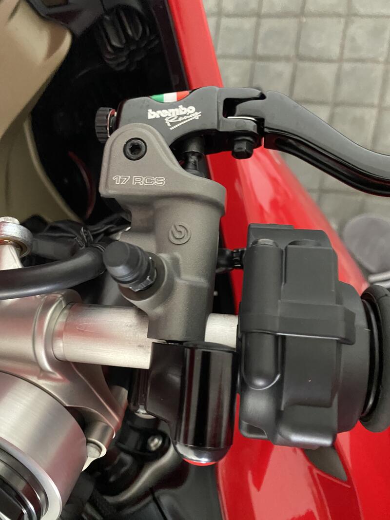 Right handlebar switch Brembo billet CNC and forged brake master cylinder for Ducati Panigale V4