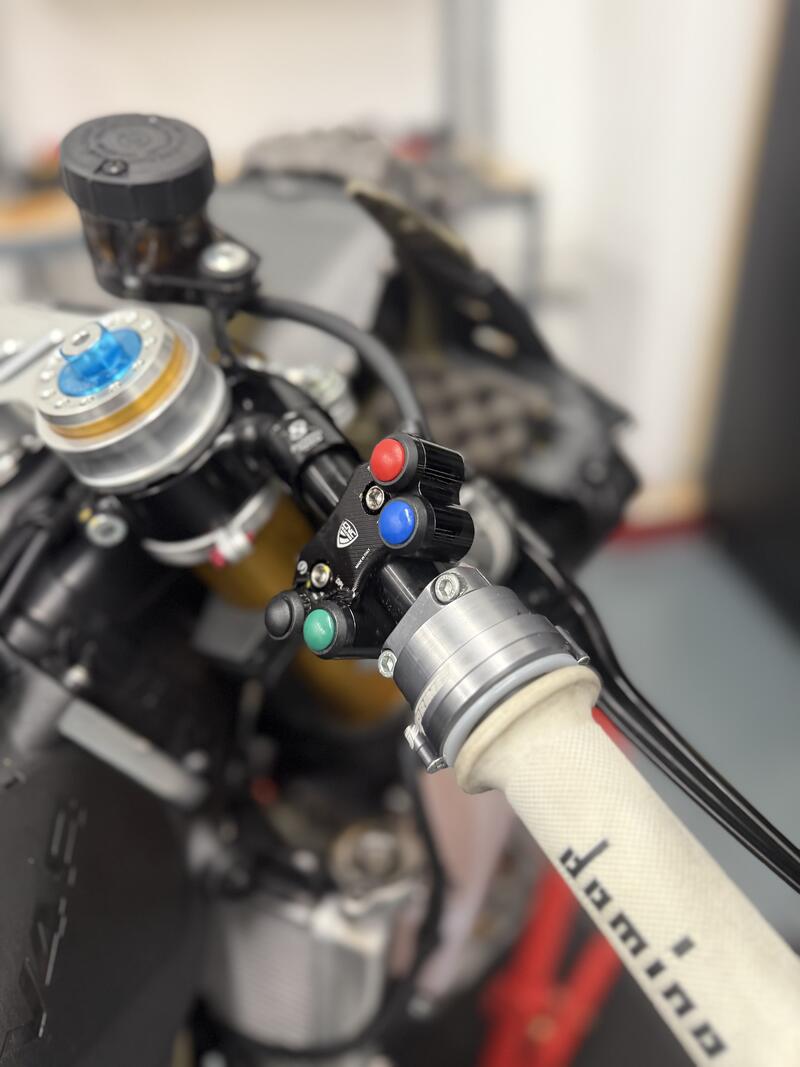 Right handlebar switch Ducati Panigale V4 and V4R for OEM and RCS Brembo brake master cylinder