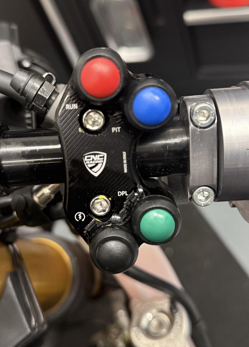 Right handlebar switch Ducati Panigale V4 and V4R for OEM and RCS Brembo brake master cylinder