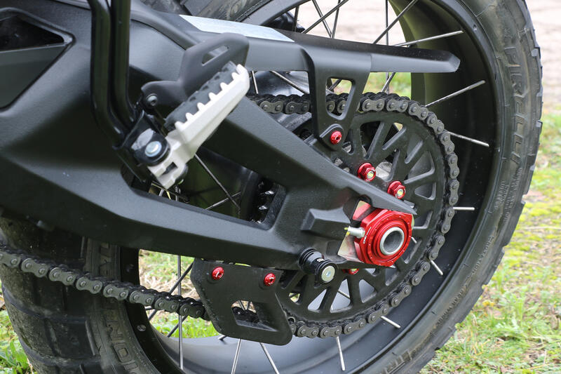 Chain adjuster Ducati DesertX