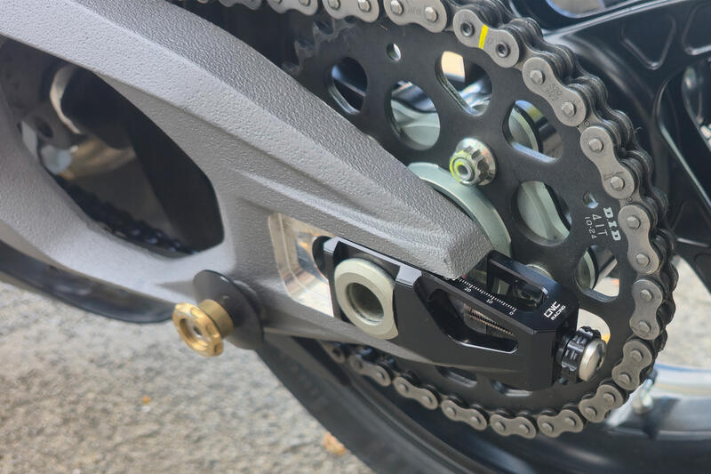 Chain Adjuster Ducati Panigale V4 and Streetfighter V4 MY2025