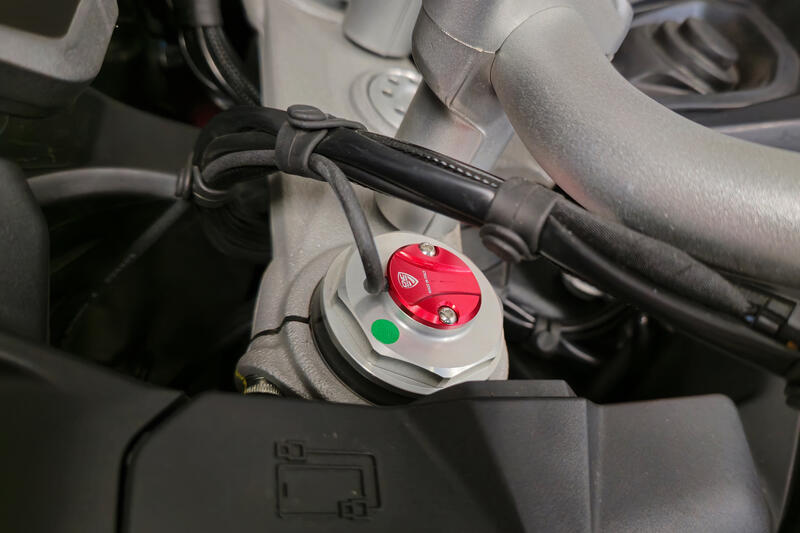 Fork leg plug cover Ducati Multistrada V4 S / Rally - V2