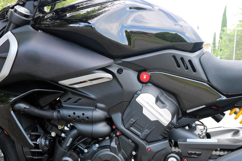 Frame caps kit Ducati Diavel V4