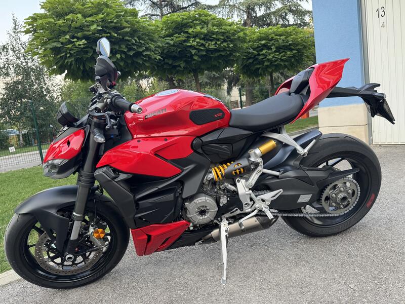 Radiator side panels carbon Ducati Streetfighter V2