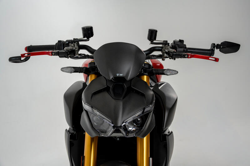 Headlight side covers carbon LH/RH Ducati Streetfighter V2 and V4 MY2025