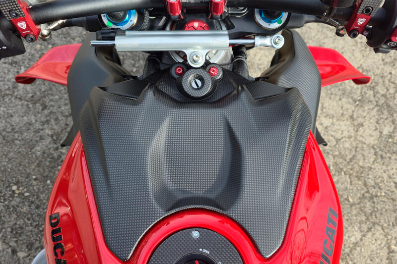 Ignition switch cover Ducati Streetfighter V4  MY2025 - Carbon