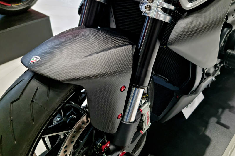Front fender Ducati Diavel V4 - Carbon