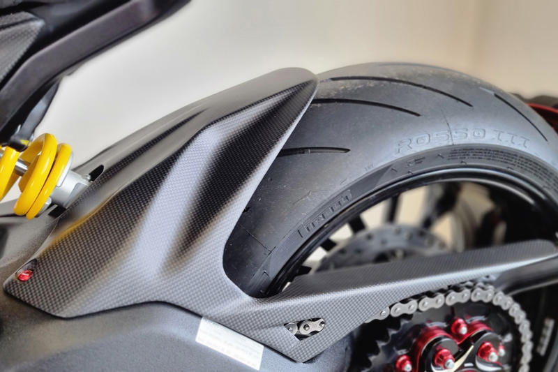 Rear mudguard Ducati Diavel V4 - Carbon