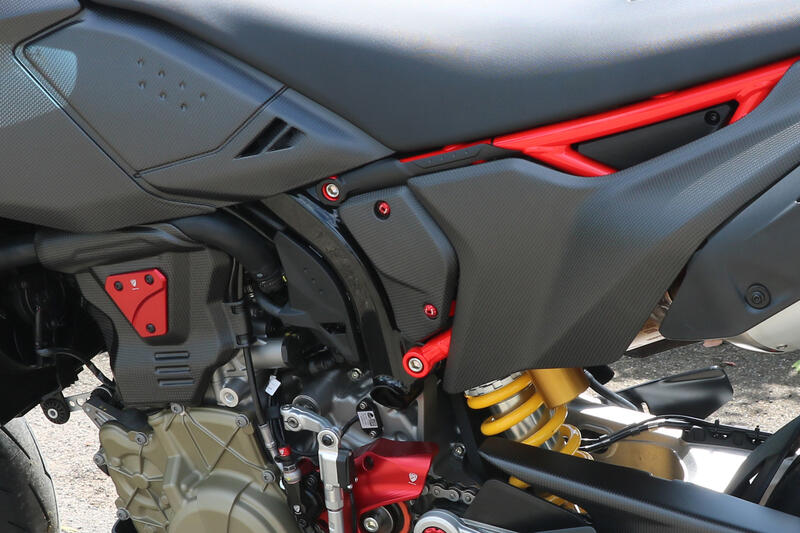 Frame side covers Ducati Hypermotard 698 Mono - Carbon