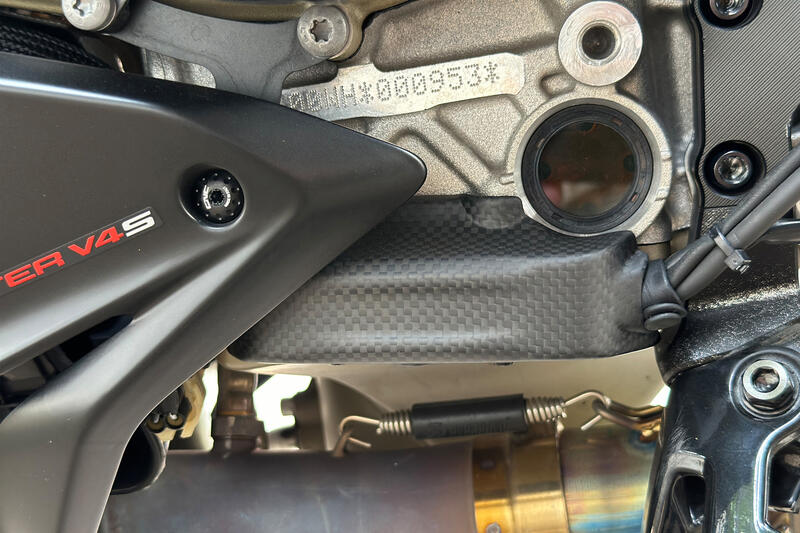Quick-Shift  cable cover Ducati Streetfighter V4 - Carbon