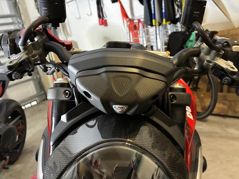 Instrument panel cover Ducati Monster 937 - Carbon