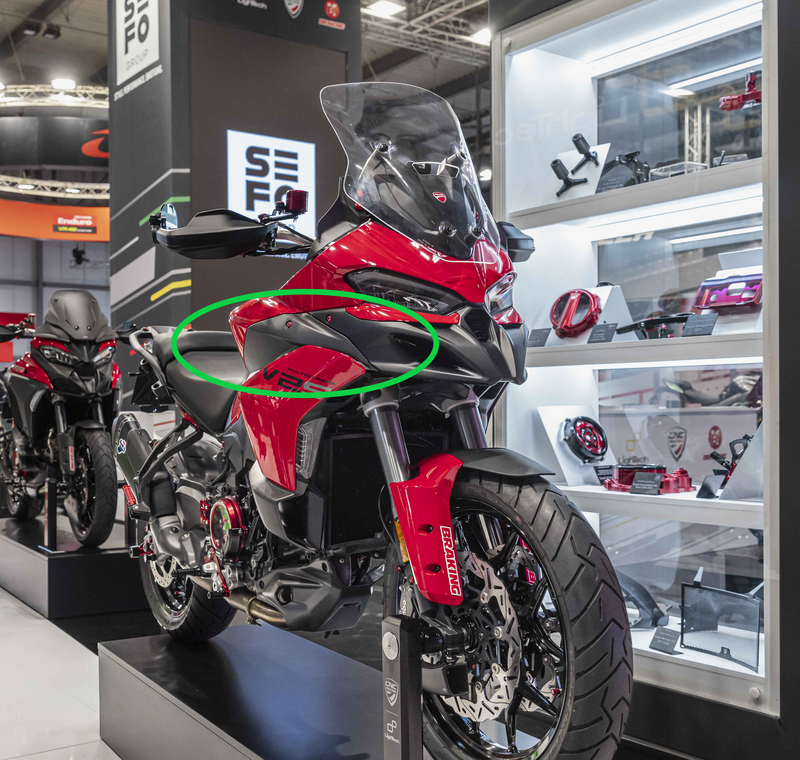 Fuel tank cover in carbon for Ducati Multistrada V2 MY2025