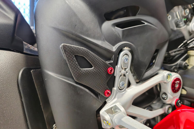 Kit paratacchi Ducati Panigale V4 - Carbonio