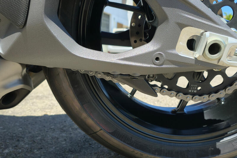 Lower chain guard Ducati Panigale V4 Streetfighter V4 MY2025 - Carbon