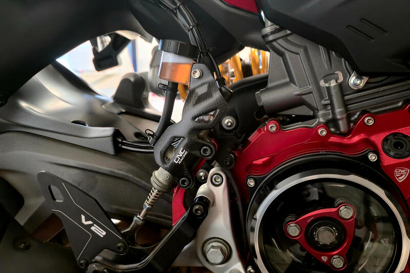 Carbon Fiber Rear Brake Master Cylinder Guard for Ducati Panigale V2 and Streetfighter V2 MY2025