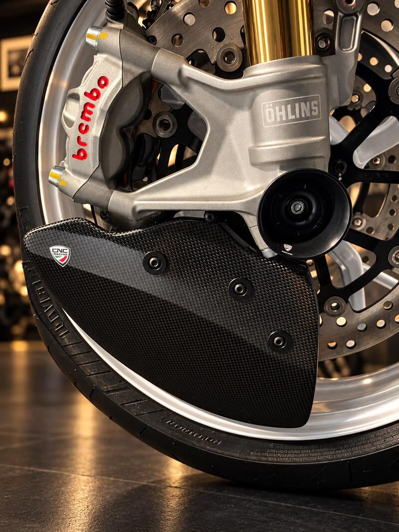 GP Ducts EVO &ndash; Glossy Carbon Brake Cooling System &ndash; Ducati Panigale V2 and Streetfighter V2 MY2025