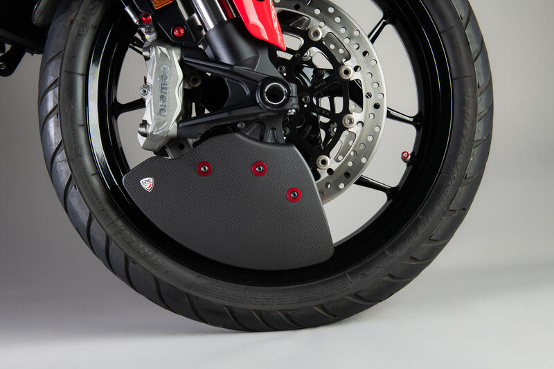 GP Ducts EVO &ndash; Raffreddamento Freni in Carbonio Lucido per Ducati Multistrada V2 MY2025