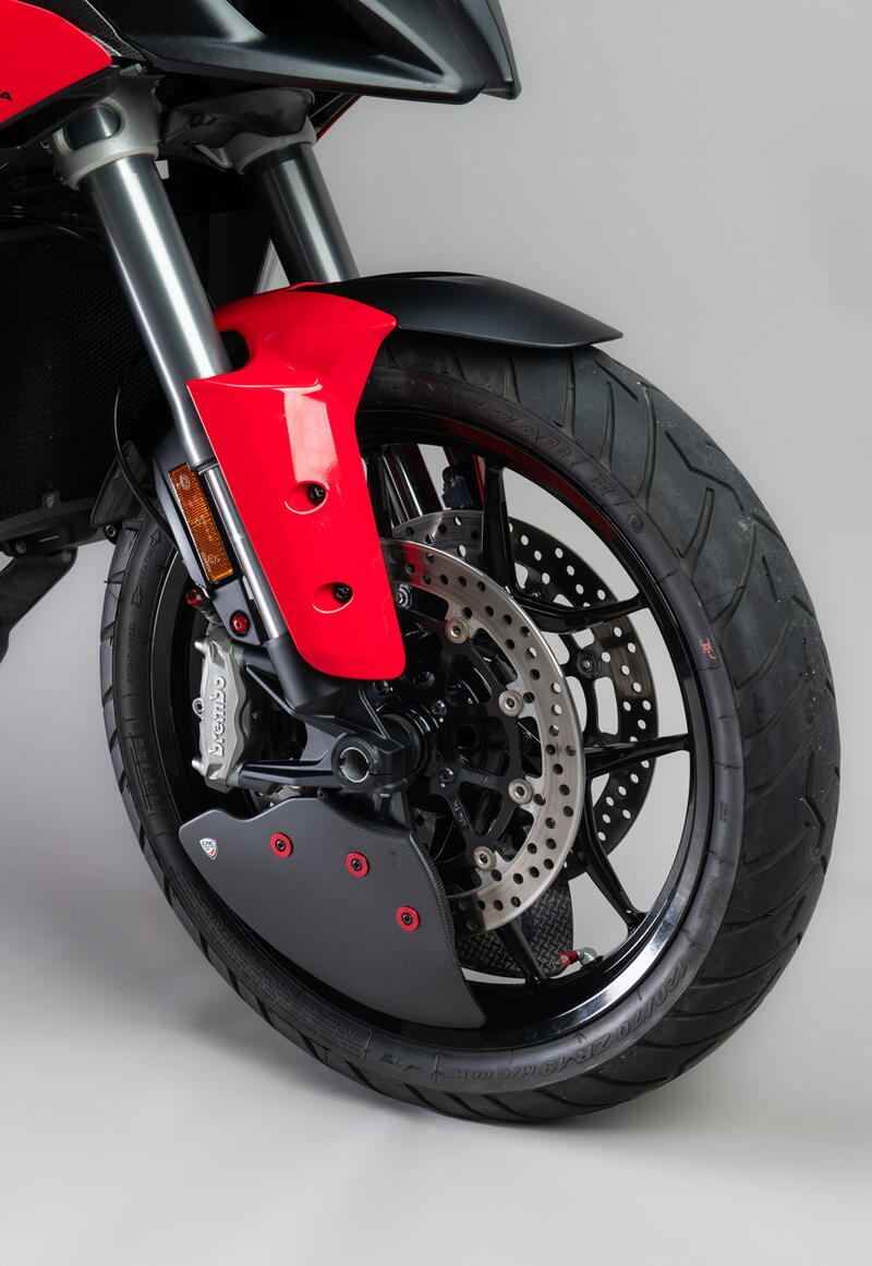 GP Ducts EVO &ndash; Raffreddamento Freni in Carbonio Lucido per Ducati Multistrada V2 MY2025