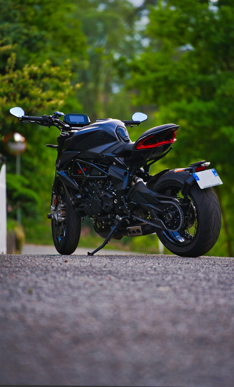 Lower chain guard carbon MV Agusta