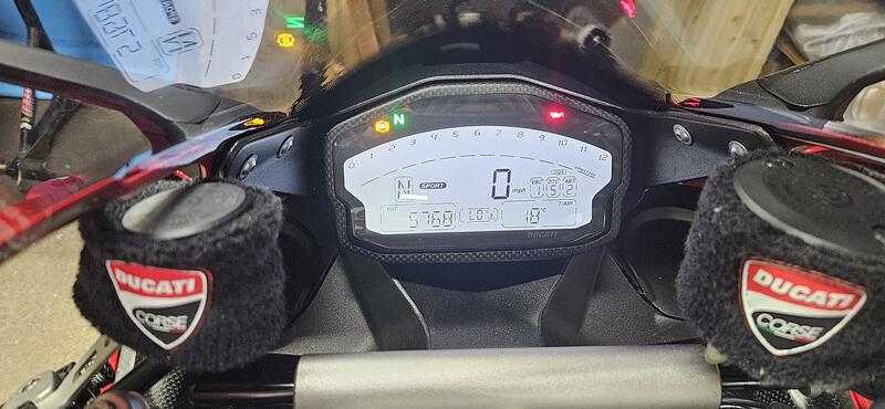 Instrument panel cover Ducati Panigale - matt carbon